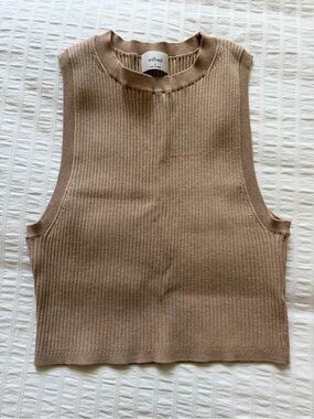 Aritzia Wilfred Reso Ribbed Sleeveless Crop Top